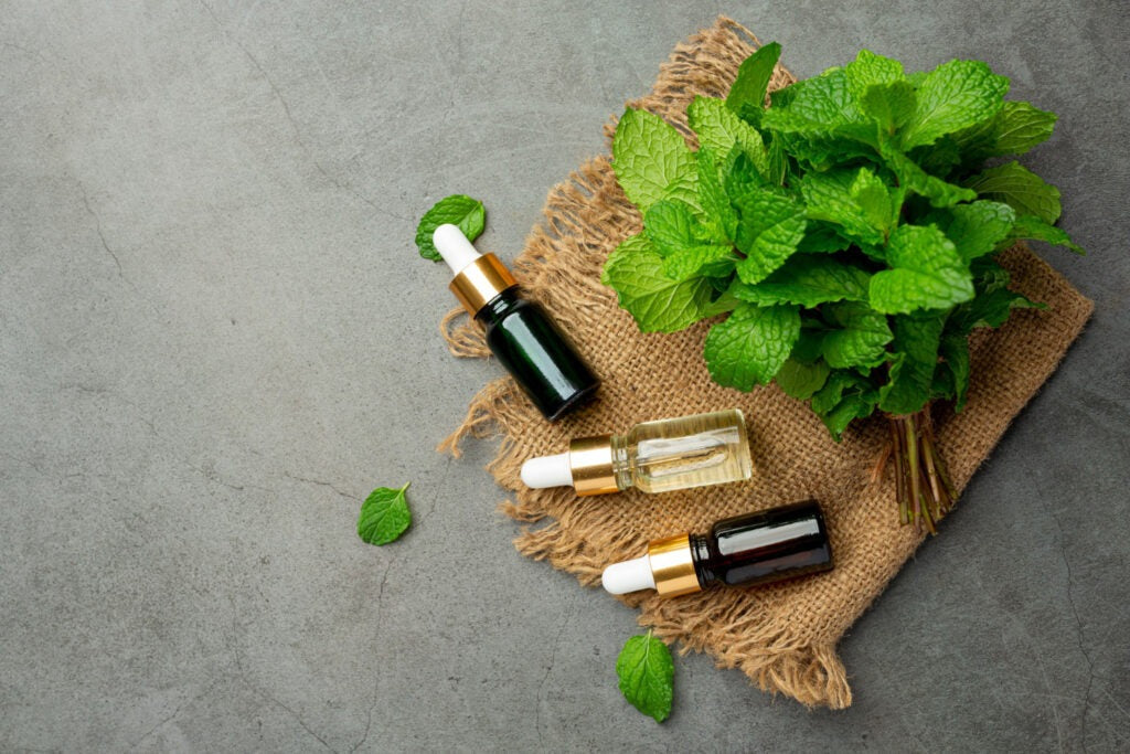 Harness The Natural Beauty Of Parsley Extract: Revitalize Your Skin’s Radiance